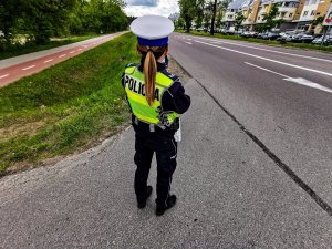 Policjanci z białostockiej drogówki podczas działań prędkość