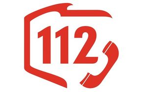 Napis 112 czerwonymi literami