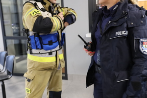 Ćwiczenia policjantów z innymi służbami