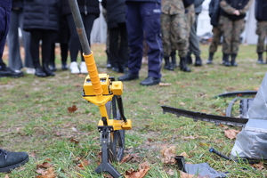 Uczniowie i studenci podczas spotkania z policjantami