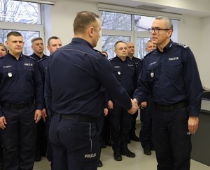 Spotkanie komendanta z policjantami