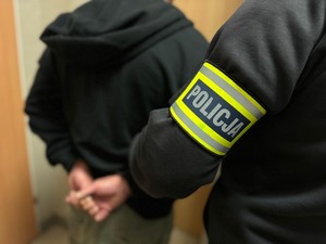 Policjant i zatrzymany