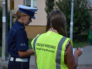 policjantka, pracownica urzędu miejskiego zarząd drug miejskich