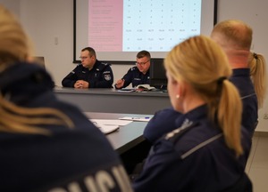 odprawa roczna policjantów