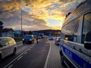 Policjanci podczas prowadzonych działań trzeźwy poranek na drogach powiatu białostockiego