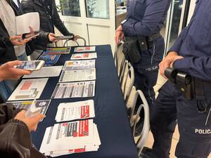 trening bezpieczeństwa z policjantami