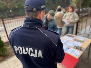 trening bezpieczeństwa z policjantami
